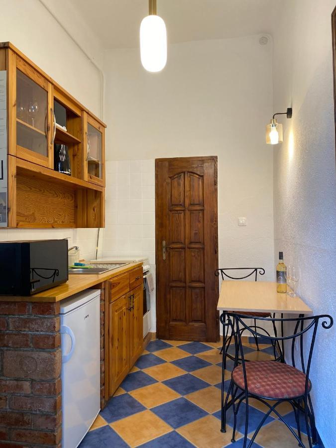 Romantic City Centre Flat - Alexandra Apartment بودابست المظهر الخارجي الصورة
