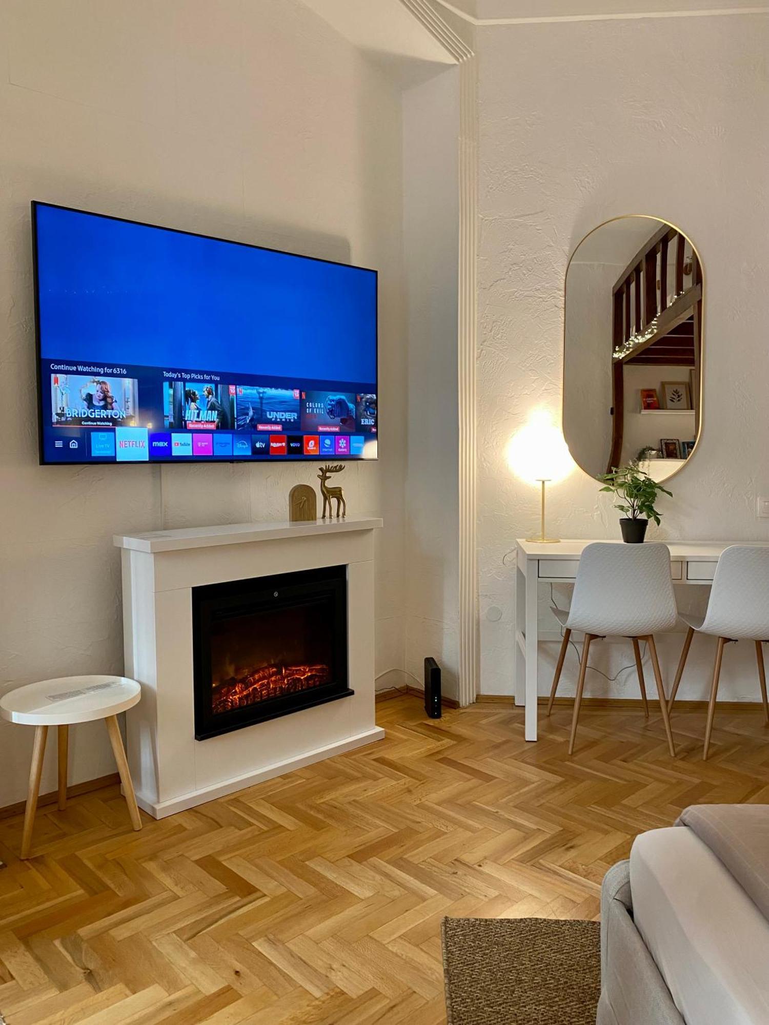 Romantic City Centre Flat - Alexandra Apartment بودابست المظهر الخارجي الصورة